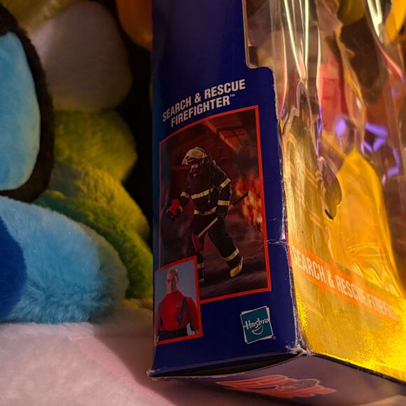 GI Joe 12” Search & Rescue Firefighter 2001 Delta Series TAN Variant New in Box - Picture 5 of 8